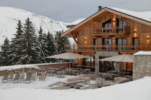 Terrasse restaurant, Le Télémark Brasserie Montagnarde aux Menuires, au pied des pistes